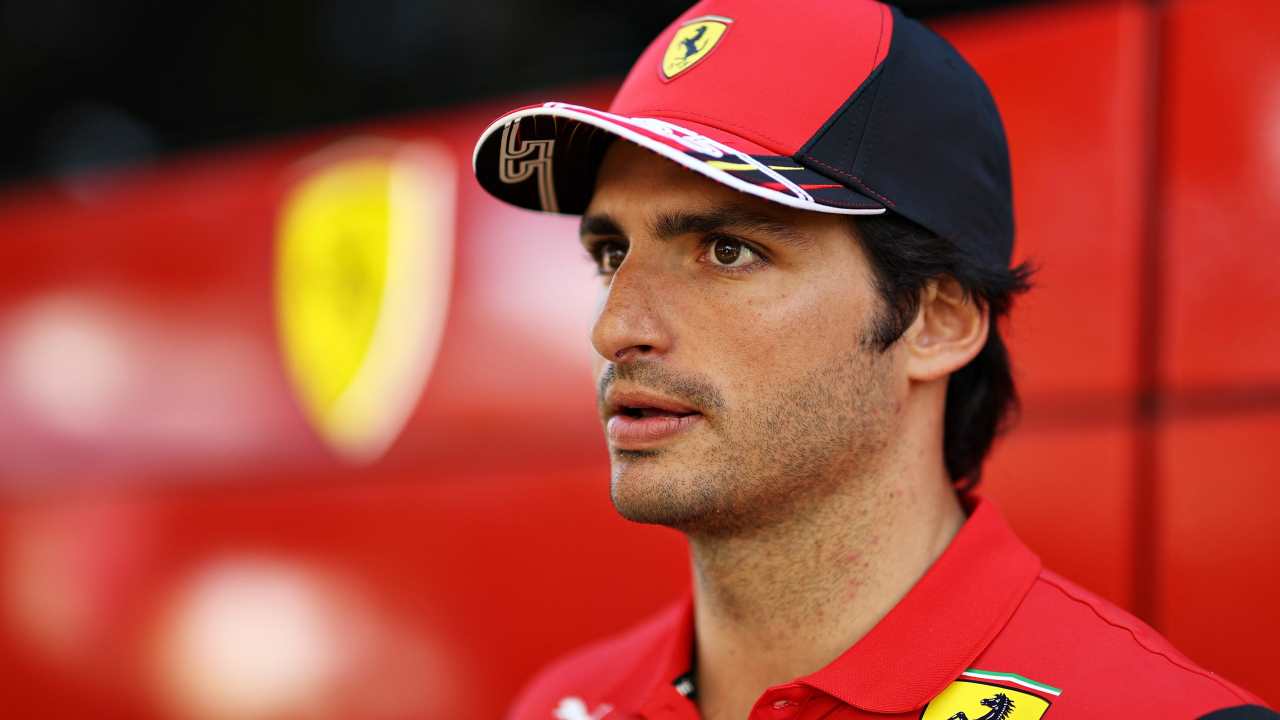Carlos Sainz Jr, i termini del suo rinnovo con la Ferrari