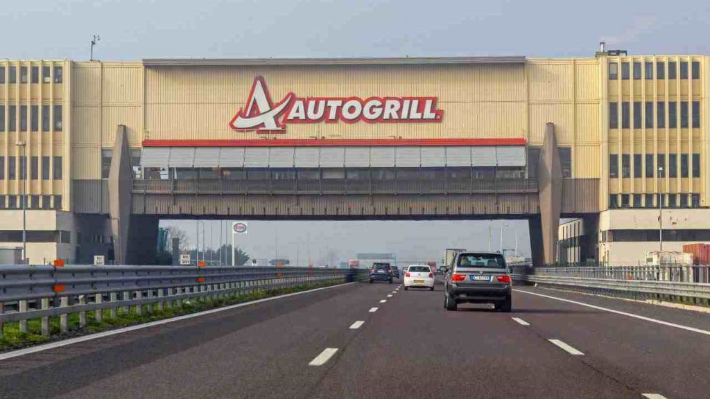 Autostrada, addio agli autogrill, dopo più di 50 anni non ci saranno