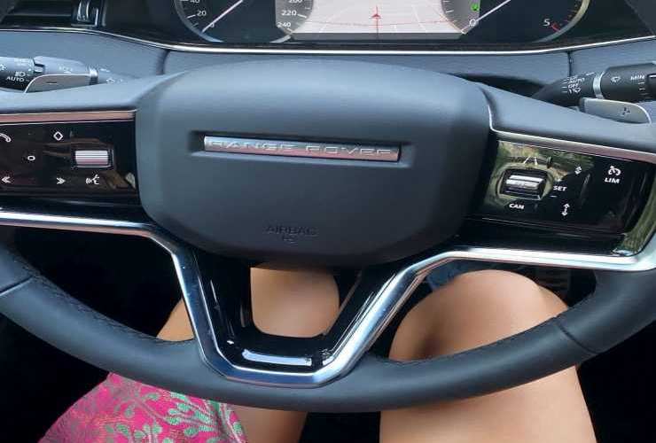 Ilary Blasi, Instagram story su una Range Rover Velar
