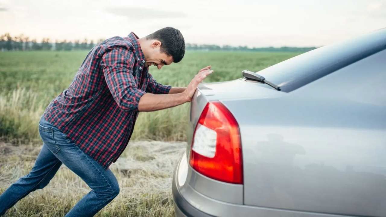 If you smell this smell while leaving the car, stop immediately and call the mechanic I and here’s why