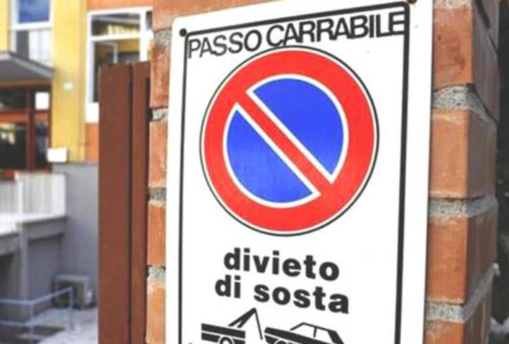 Passo carrabile, le multe per le violazioni