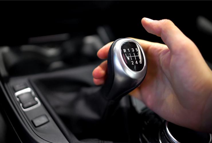 A Che Velocità Inserire La 6 Marcia Cambio dell'auto, se fai questo errore sarà impossibile inserire la