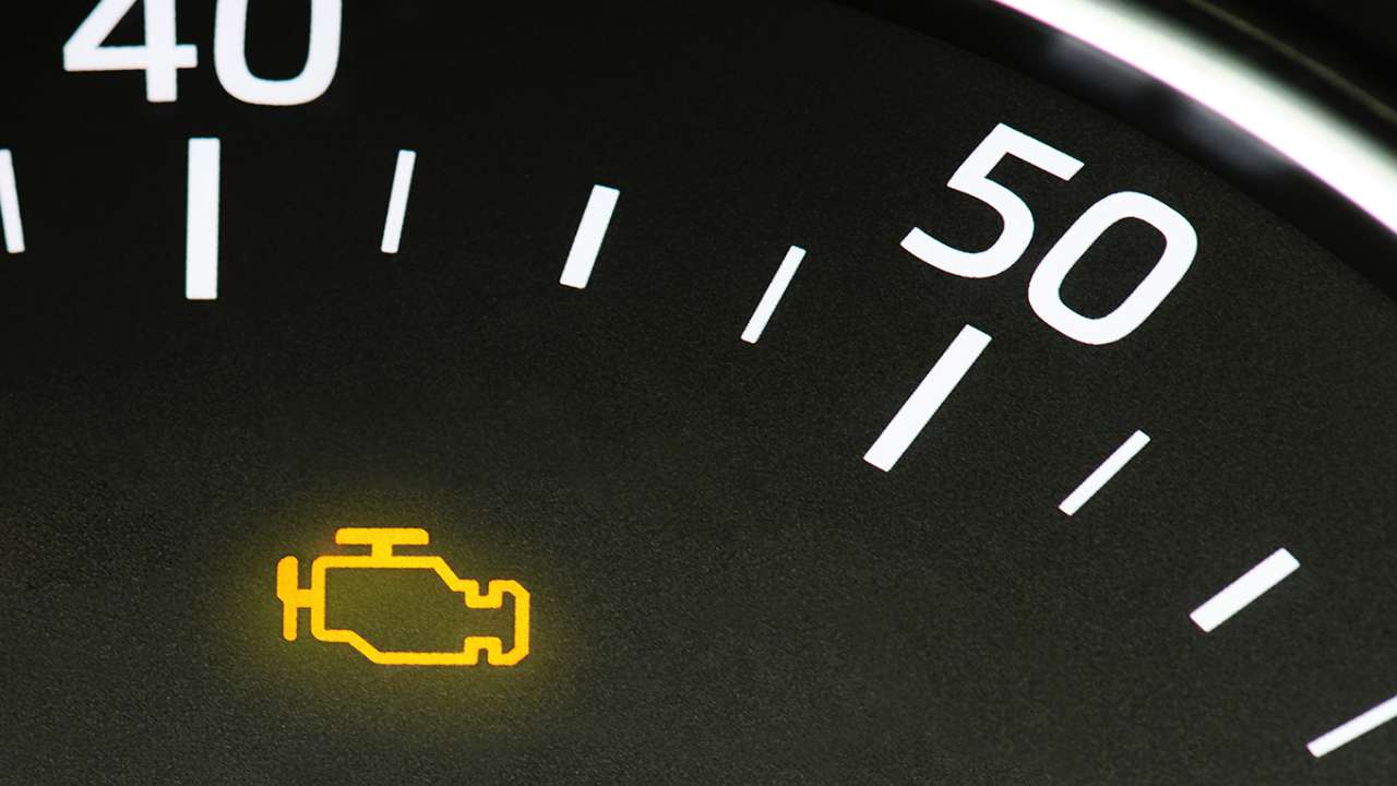 The engine warning light, if it turns on, immediately solve it as follows: With two coins, you can save the mechanic
