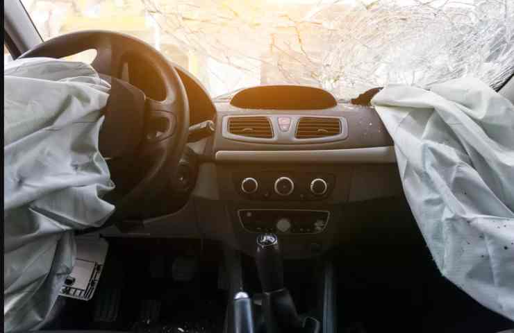 Richiamo ufficiale FIAT per un problema all'airbag.