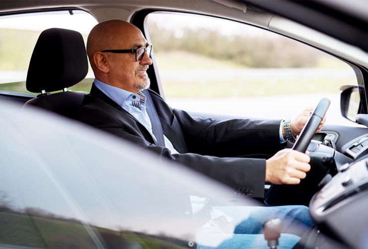 Guidare senza occhiali (se prescritti) significa rischiare una multa salata