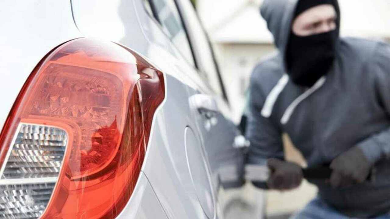 Ladri d'auto, dopo il lockdown sono tornati ad ingegnarsi su strada