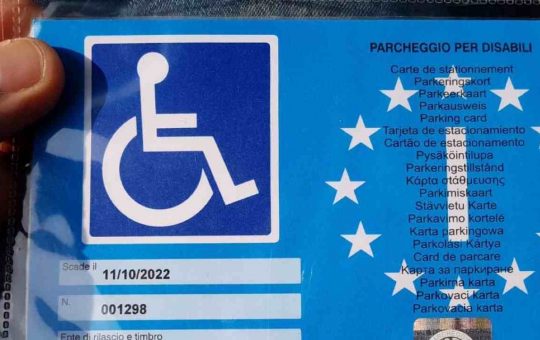 Contrassegno invalidi, ne esistono due tipi: ecco quali sono