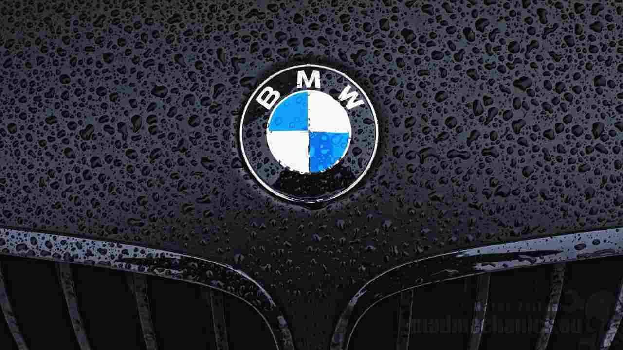 Bmw, scelta inaspettata comunicata ufficialmente