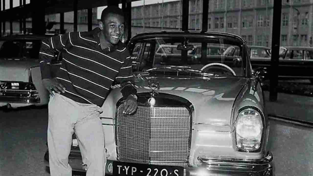 Pelè e la sua Mercedes 