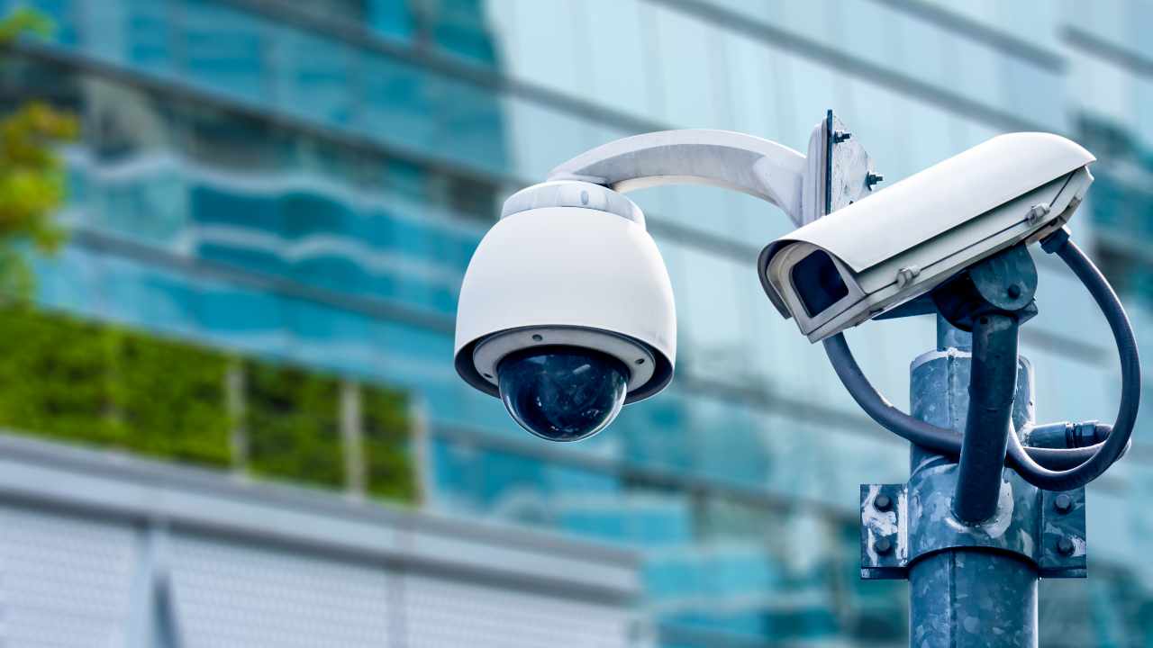 Controlli e telecamere, ecco cosa evitare in mezzo alla strada