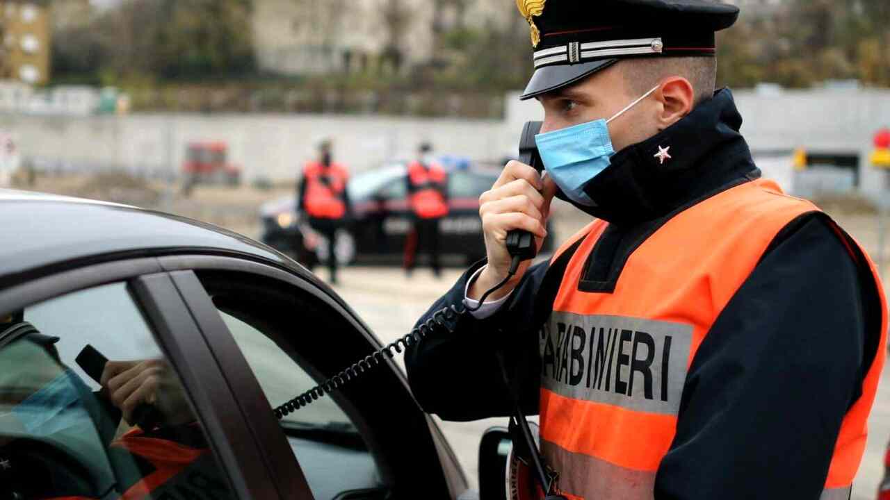 Controlli delle Forze dell'Ordine più serrati, ecco che multa si rischia