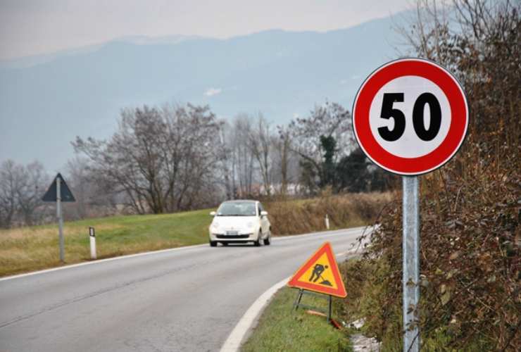 Limiti di velocità, possibili stangate per le violazioni al Codice