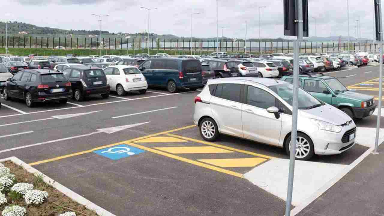 Ai parcheggi possono scattare multe da migliaia di euro: ecco perchè...