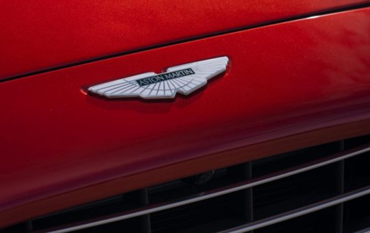 aston-martin-logo-solomotori.it