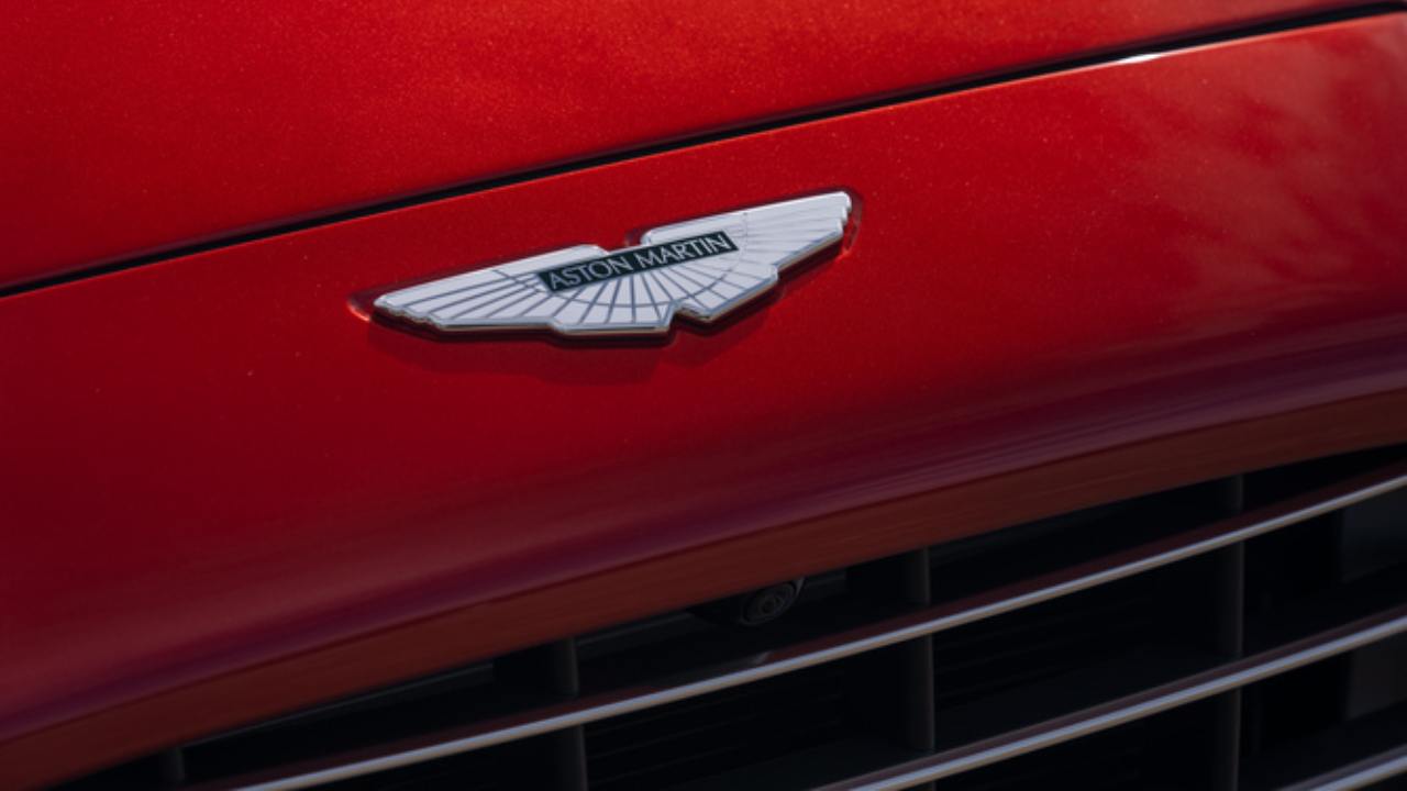 aston-martin-logo-solomotori.it