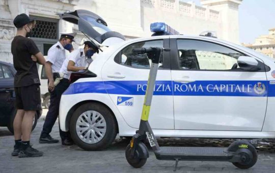 controllo-vigili-monopattino-solomotori.it