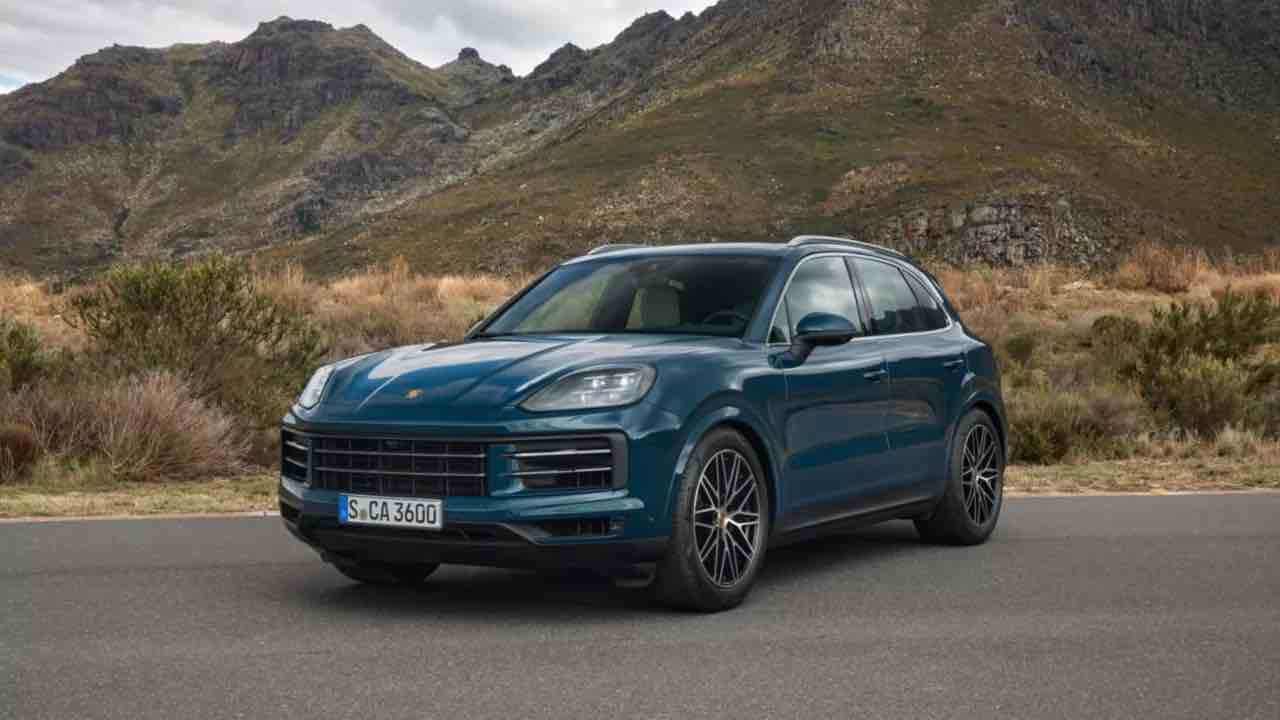 porsche-cayenne-il-restyling-2023-solomotori.it