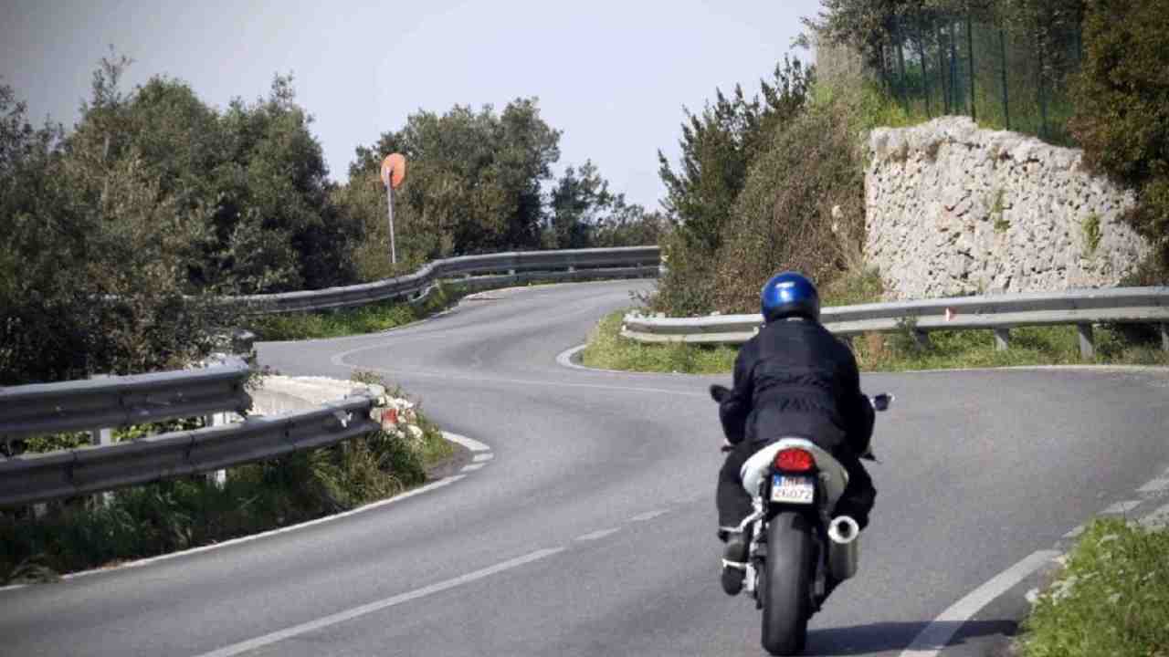 sicurezza stradale-motociclista-solomotori.it