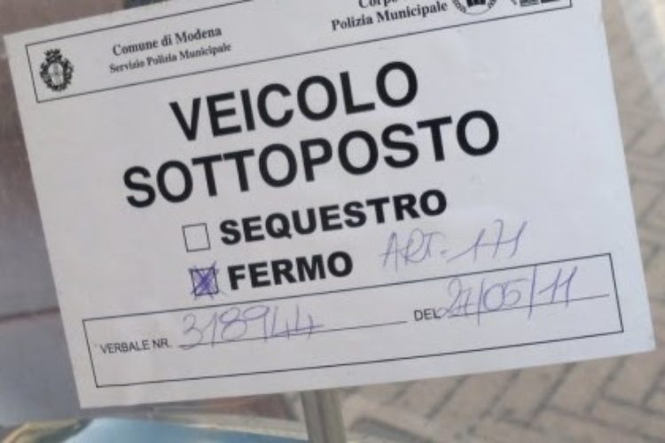 veicolo-sottoposto-a-fermo-solomotori.it