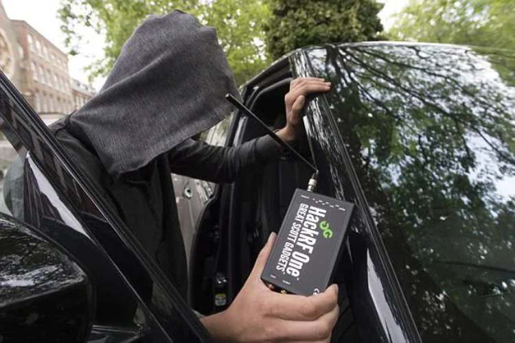 hacker-segnale-radio-chiavi-solomotori.it