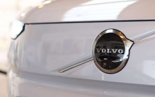 volvo-logo-brand-solomotori.it