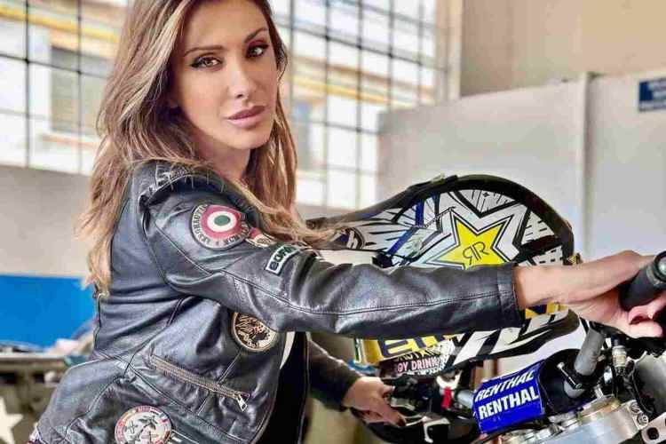 sabrina-salerno-moto-suzuki-solomotori.it