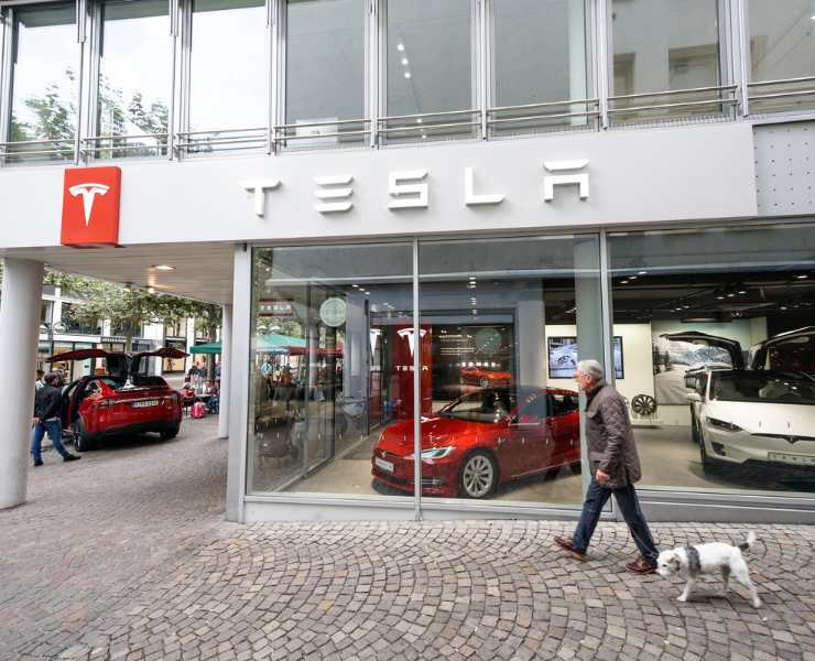 Tesla Francoforte - Fonte Depositphotos - solomotori.it
