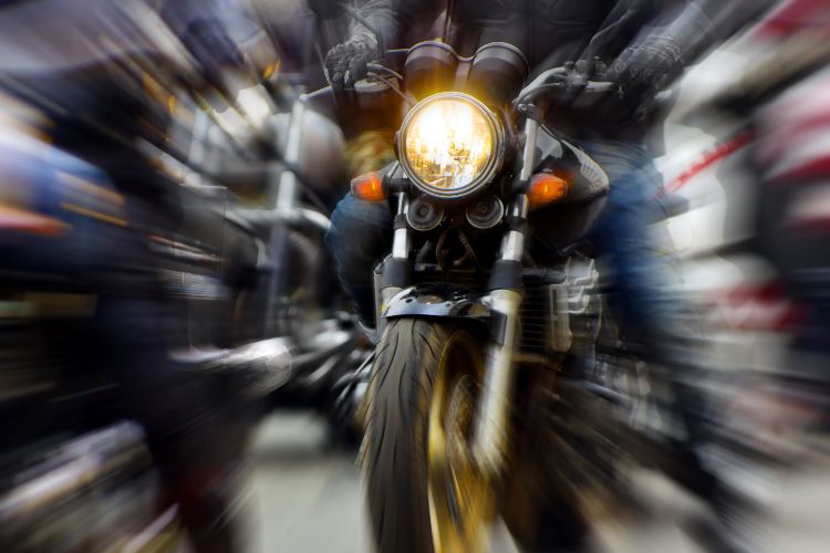 pericolo-velocita-motocicletta-corporate-solomotori.it