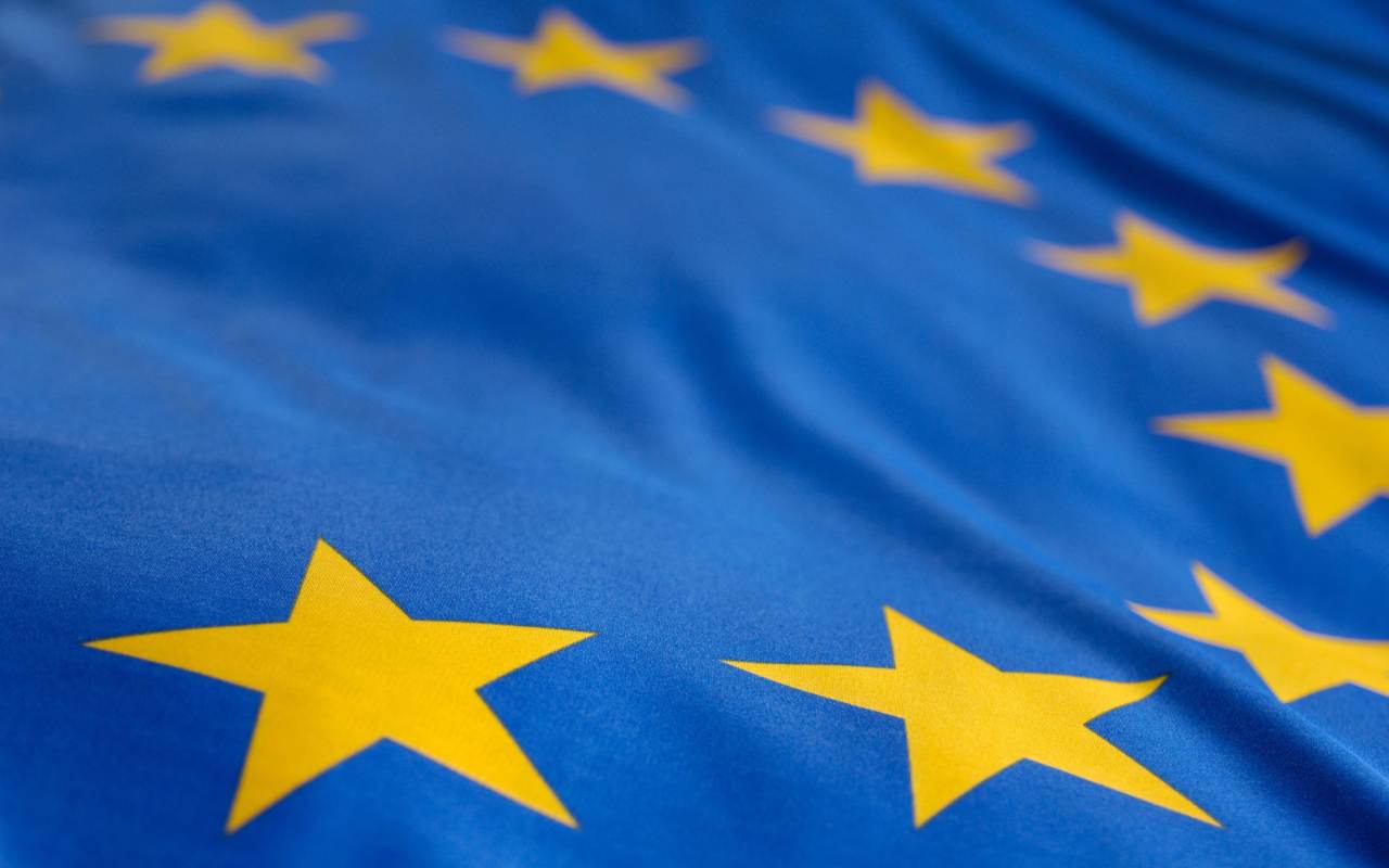 Bandiera Unione Europea - Fonte Depositphotos - solomotori.it