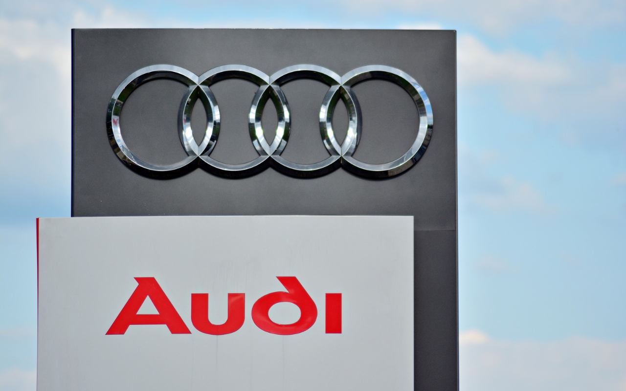 Logo Audi - Fonte Depositphotos - solomotori.it
