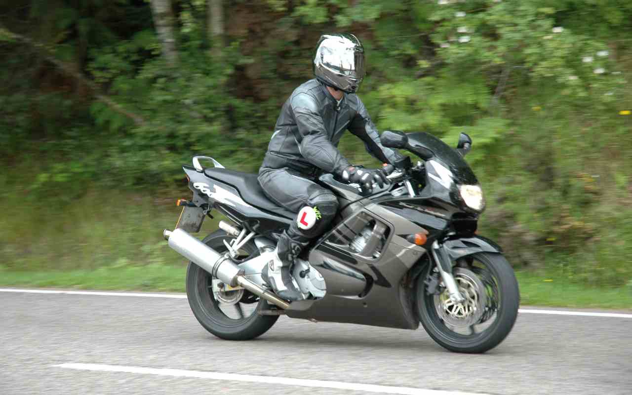 Motociclista - Fonte Depositphotos - solomotori.it