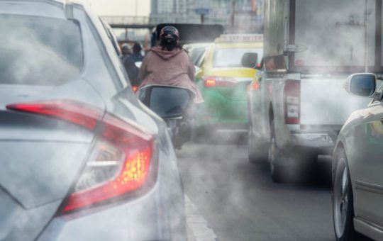 Inquinamento auto - Fonte Depositphotos - solomotori.it