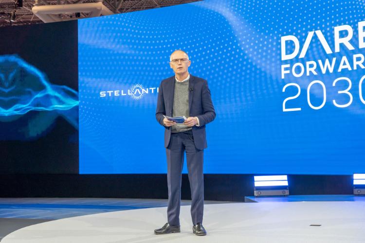 Tavares-CEO-stellantis-depositphotos-solomotori.it