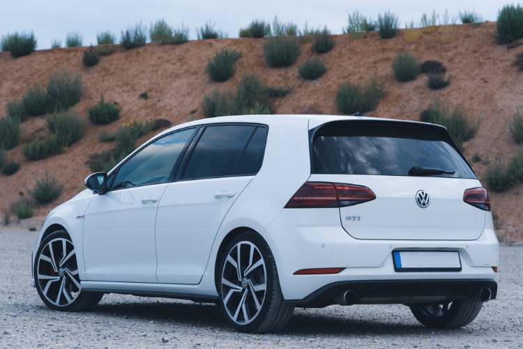 Golf-GTI-Retro-depositphotos-solomotori.it