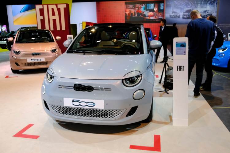 nuova-fiat-500-depositphotos-solomotori.it