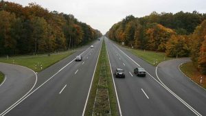 Linea strada - depositphotos - solomotori.it