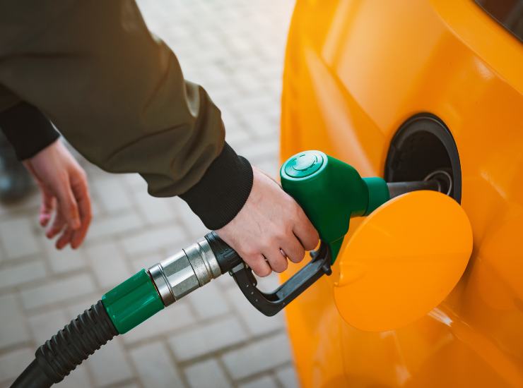 Rifornimento di benzina 