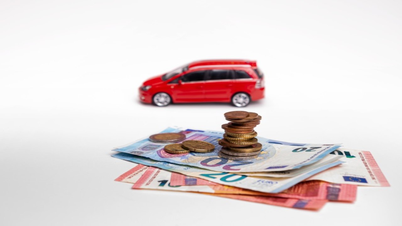 Una tassa per gli automobilisti