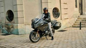 Uomo in moto - depositphotos - solomotori.it