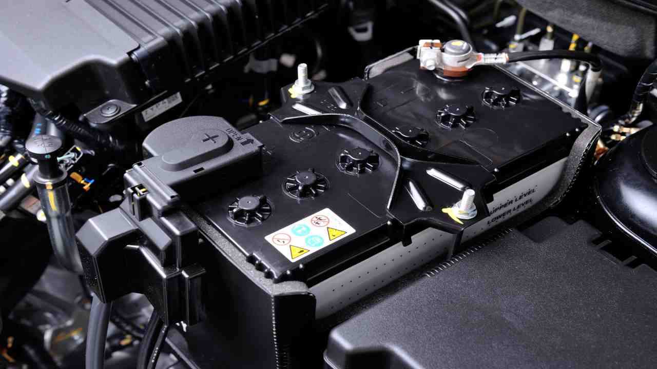 Come far durare la batteria di un'automobile