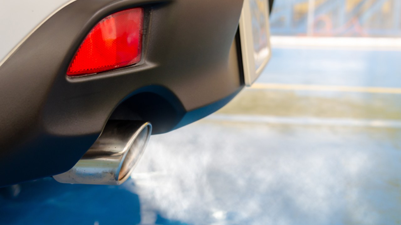 Controlli Auto: come verificare le emissioni di gas di scarico della marmitta della tua auto