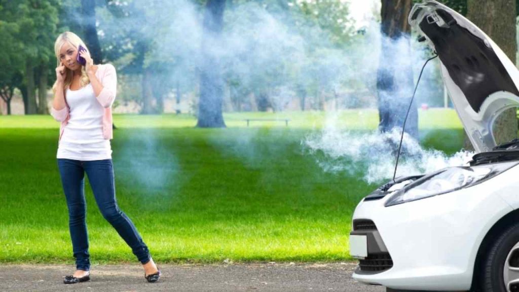 “Spegni subito il motore o diventi carne al barbecue”: rischio imminente, vietato salire a bordo di queste auto