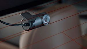 Telecamera Posteriore Auto: cos’è, come funziona e come installarla