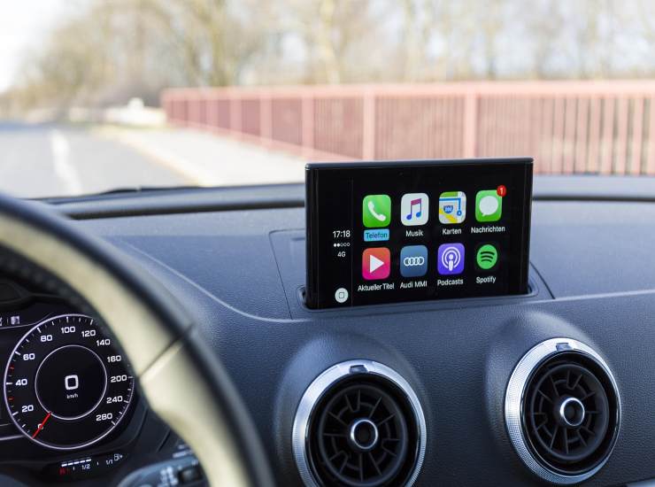 Apple CarPlay 