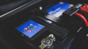 Durata batteria auto, i consigli pratici per farla durare molto di più
