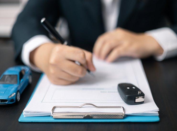 Eliminare il fermo amministrativo