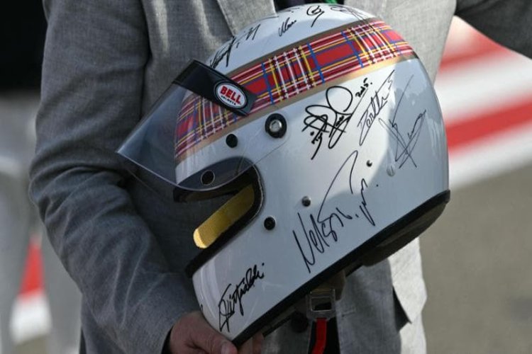 Firma casco shumi - rapubblica - solomotori.it