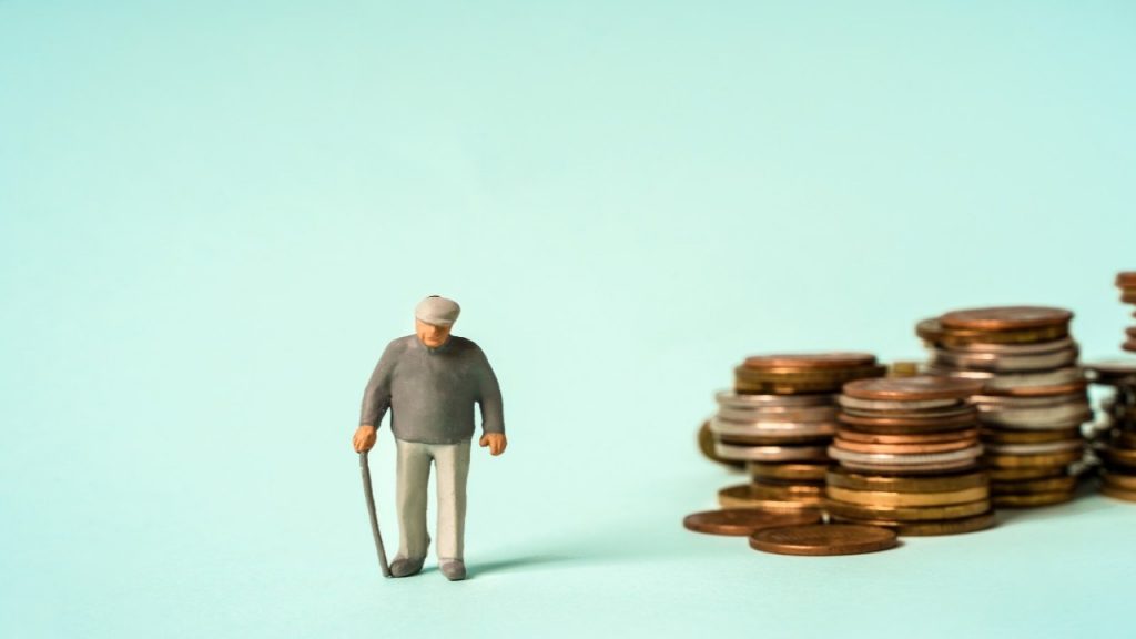 “In pensione a 60 anni”: ufficiale dal 12 Maggio basta presentare la patente I Non servono neanche i contributi