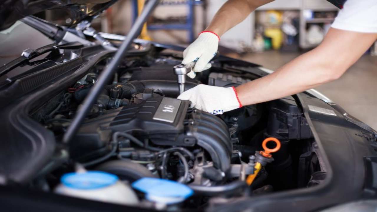 Riparazione motore