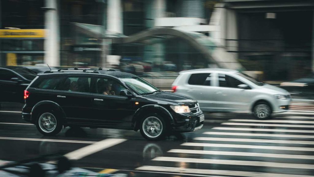 Ultim’ora – Approvate le strisce pedonali intelligenti: sulle nostre strade cambia tutto, altro che attraversamento